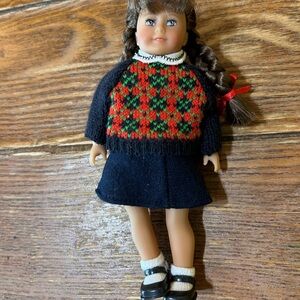 Pleasant Company American Girl Doll Molly In Outfit 6 Inch Small Mini Doll